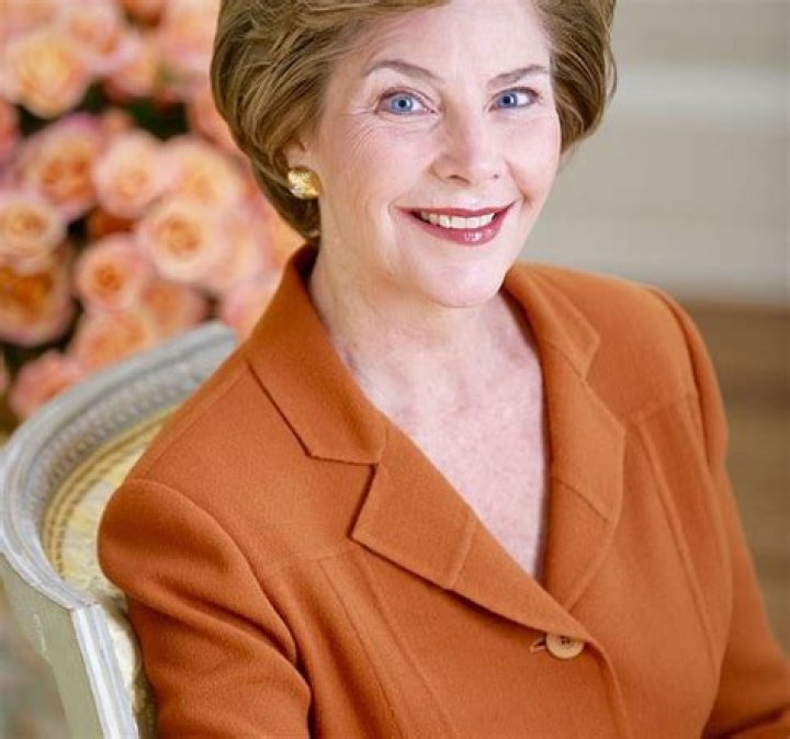 Amy Vanderbilt Net Worth