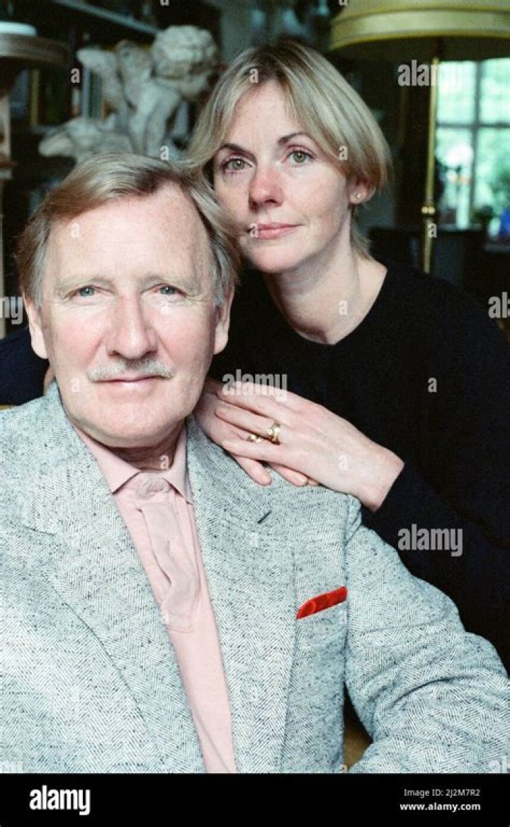 Angela Scoular: Meet Leslie Phillip’s Second Wife