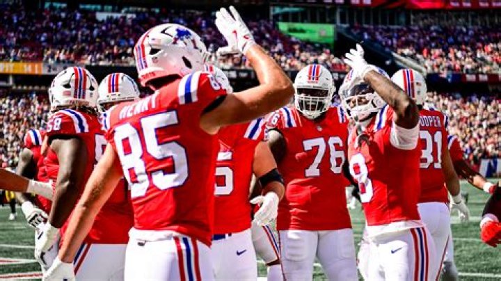 Are massachusetts post offices open on patriots day