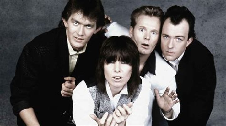 Chrissie Hynde Bio, Wiki, Age, Height, Daughter, Husband, The Pretenders, Songs, and Net Worth