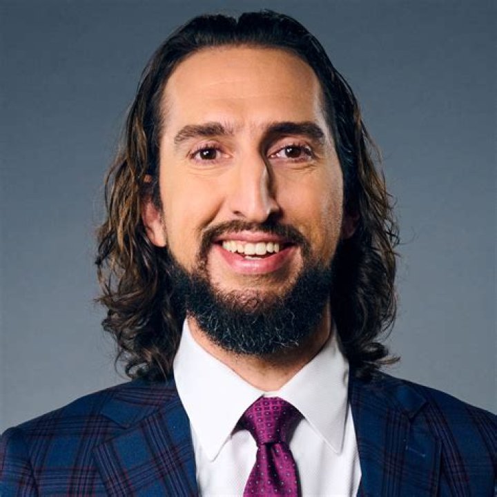 Daniel Dopp Age: How Old Is ESPN Host? His Wife Salary & Wikipedia