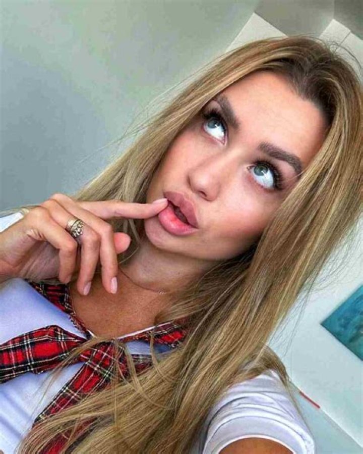 Davina Potratz Height, Weight, Net Worth, Age, Birthday, Wikipedia, Who, Nationality, Biography