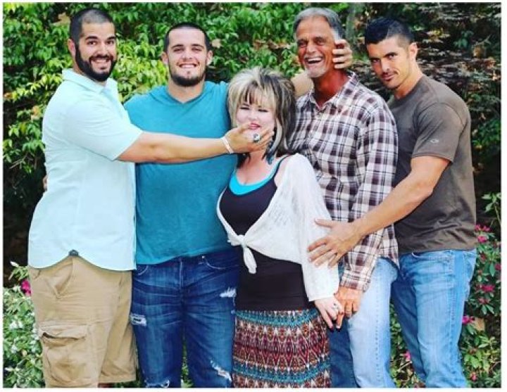 Derek Carr Siblings: Meet David Carr And Darren Carr