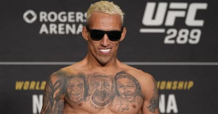 Does Charles Oliveira Brother Have Brother?