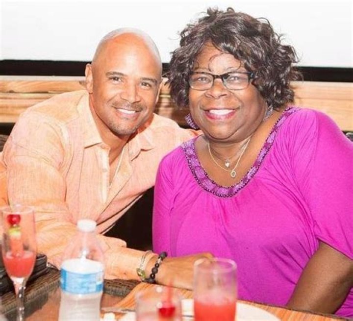 Dondre Whitfield – Wife, Parents & Net Worth