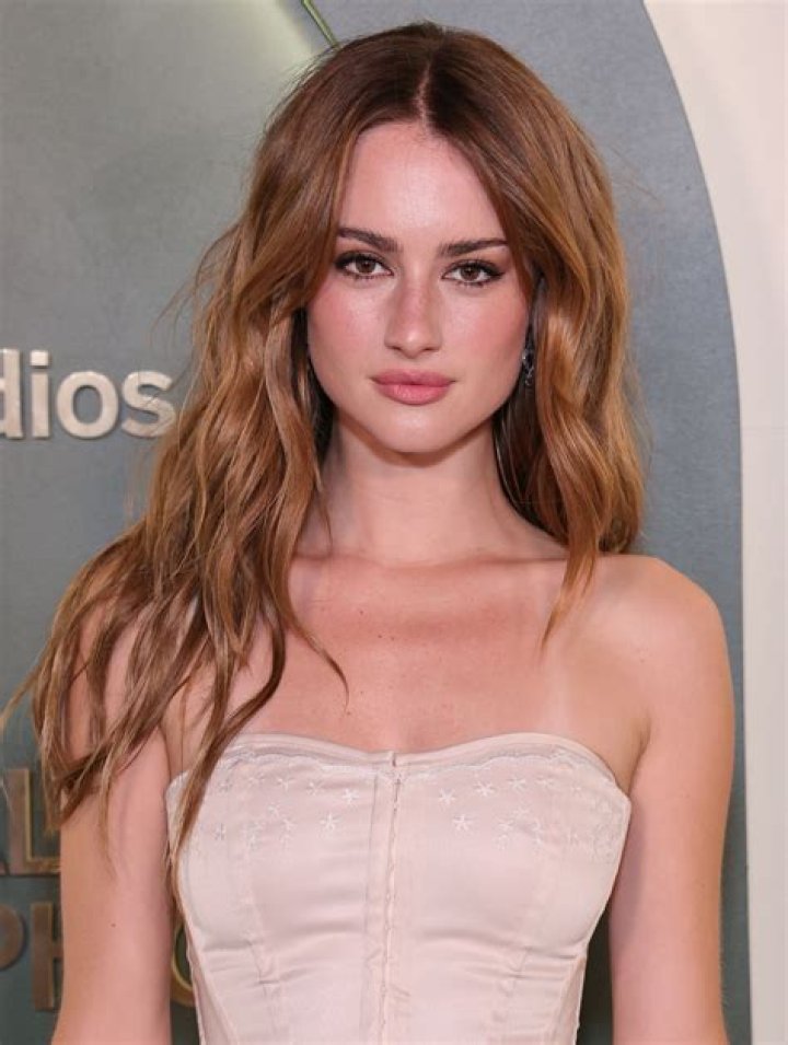Grace Van Patten Height, Weight, Net Worth, Age, Birthday, Wikipedia, Who, Instagram, Biography