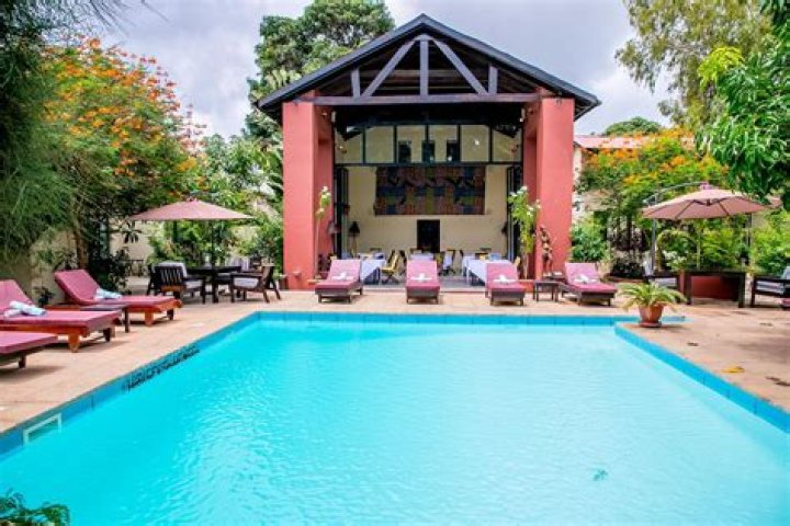 Hibiscus House, Sukuta, Gambia