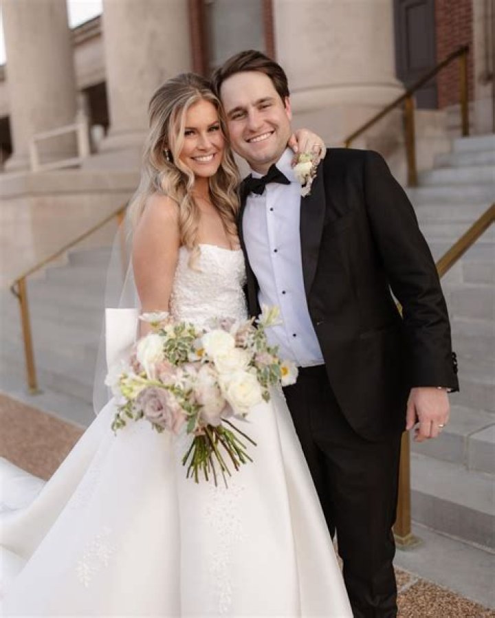 How Old Is David Toms Wife? Meet Sonya Toms On Instagram