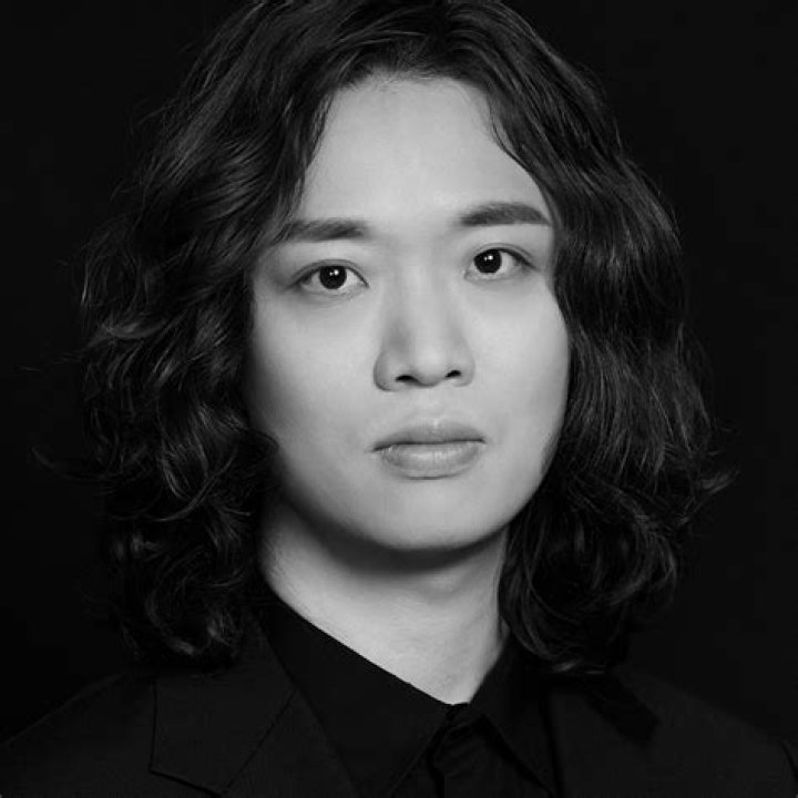 Jackson Wang's Age in 2023: A Peek into the Personal Life of the K-Pop Sensation - SarkariResult