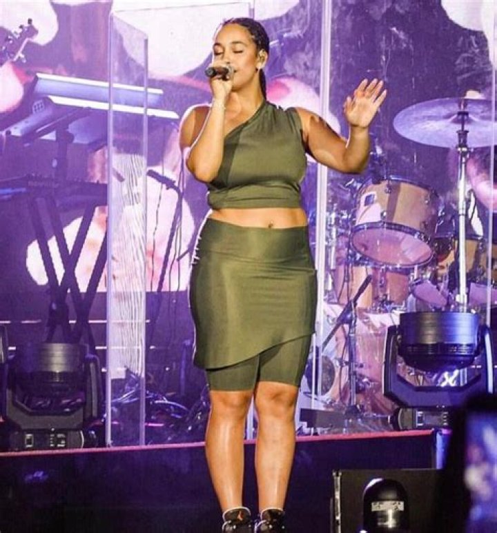 Jorja Smith Height, Age & Measurements – How Tall is Jorja Smith?