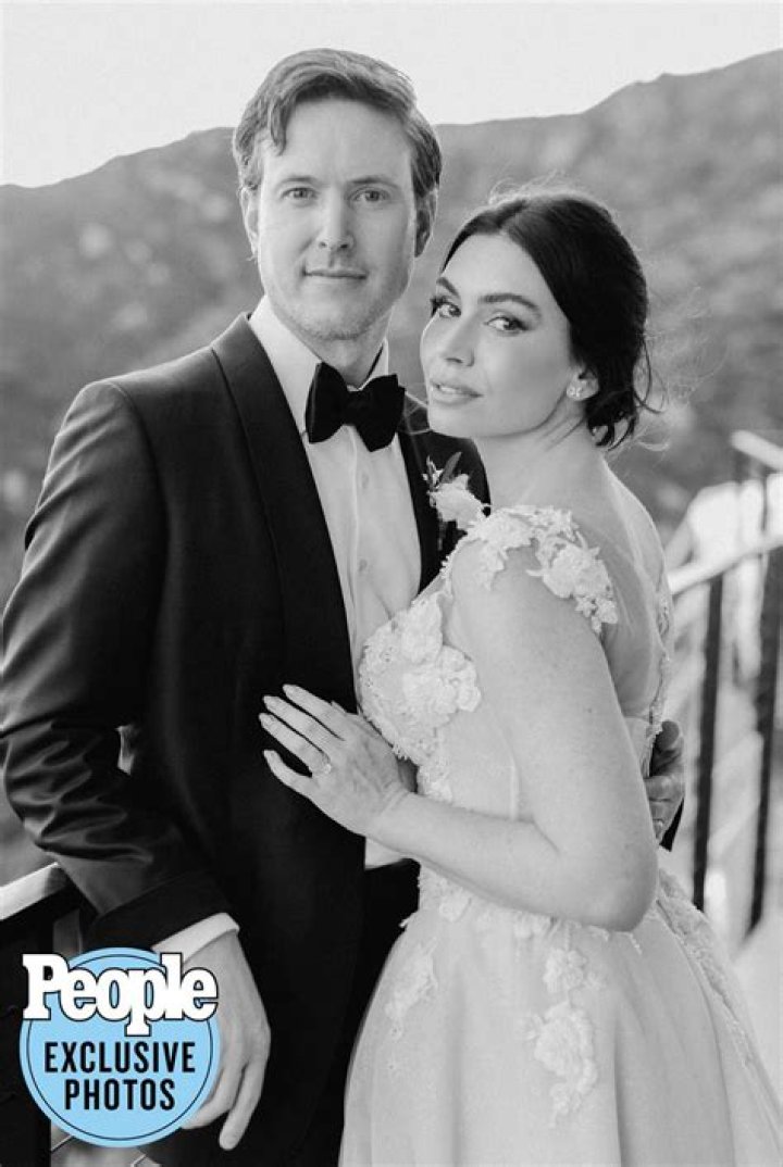 Lauren Simmons Married, Net Worth, Husband, NYSE, Age, Height, Kids, Bio