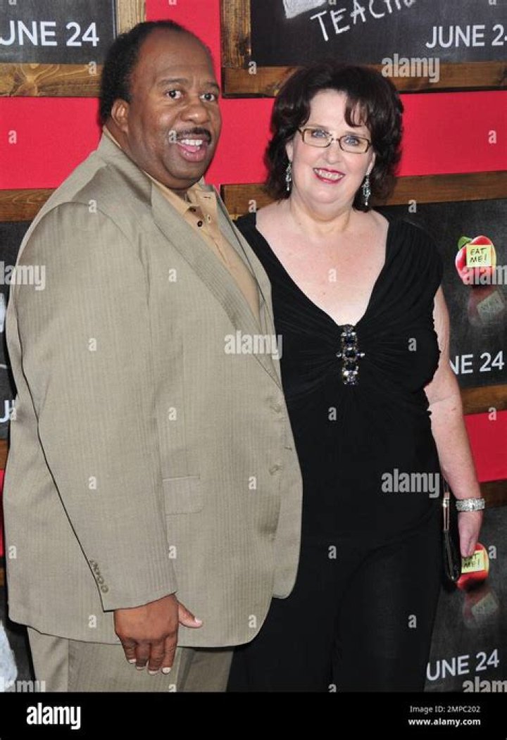 Leslie David Baker: dating, net worth, tattoos, smoking & body facts