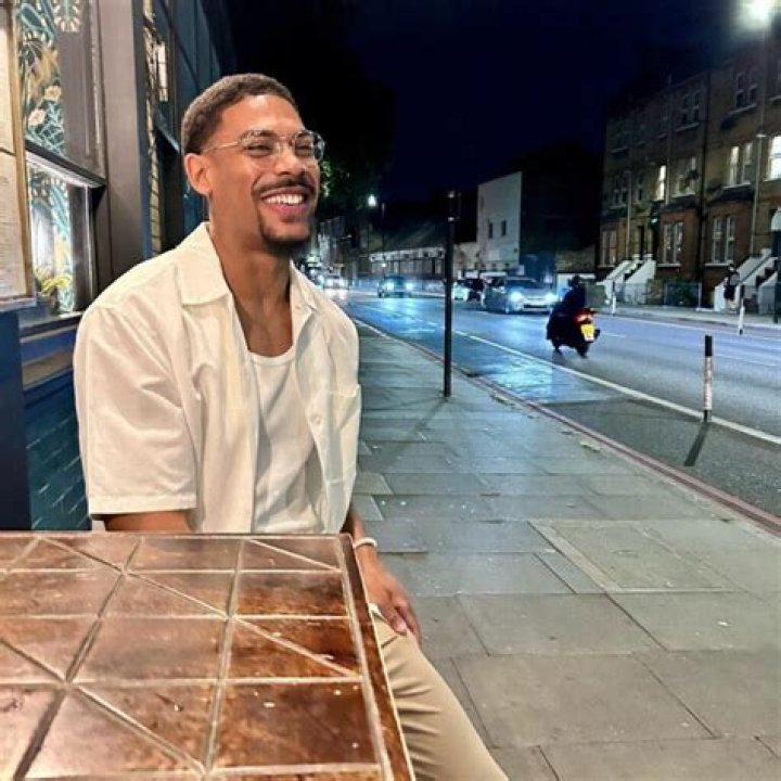 Lindsay Owen Pierre Net Worth