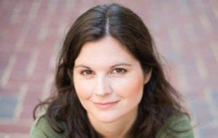 Lisa Jakub Height, Weight, Measurements, Bra Size, Shoe Size