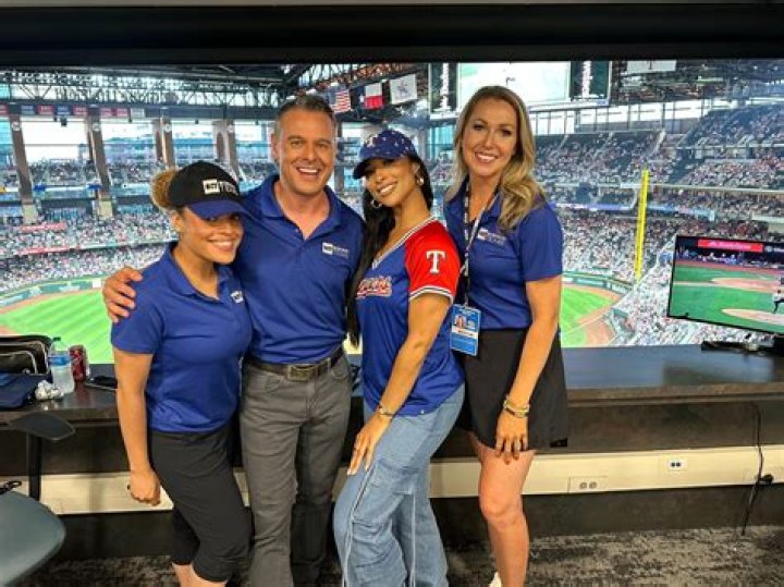 Madison Sawyer Bio, Age, Husband, CBS 11 Traffic News And Instagram