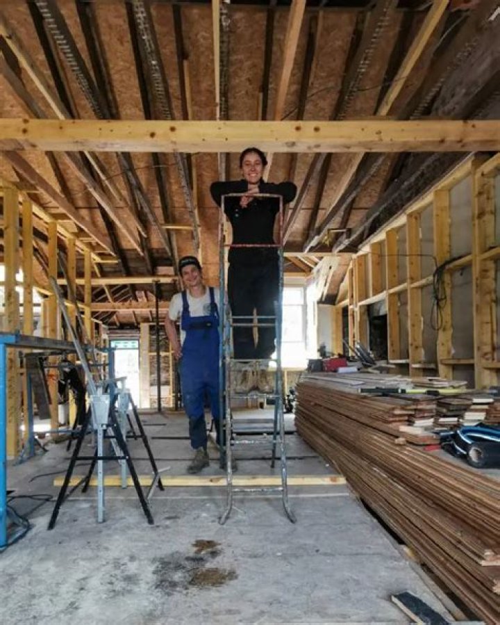 Meet Cal Hunter And Claire Segeren On Instagram: The Couple Who Bought Ramshackle House By Accent Bid Mix-Up