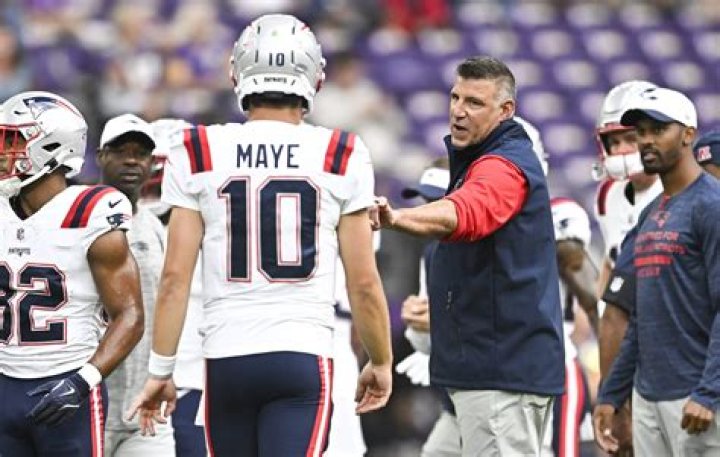 Mike Vrabel Teams Coached, Salary, Net Worth, Draft, And Weight Of The American Football Coach