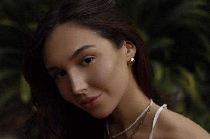 Milo Thomas Scott Age: 10 Facts To Know On Claire Forlani’s Son