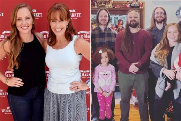 Mina Starsiak Hawk Bio, Husband, Pregnant, Fortune, Children, Instagram