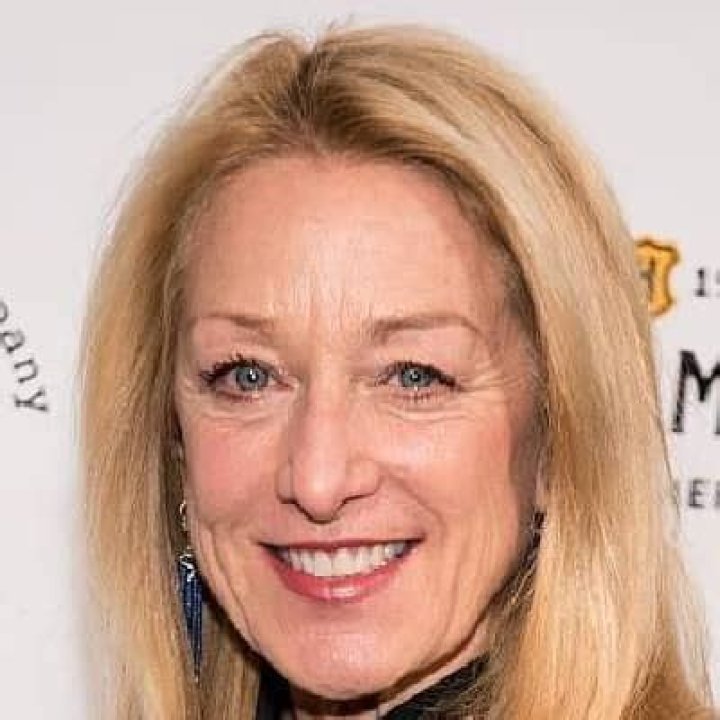 Patricia Wettig Net Worth