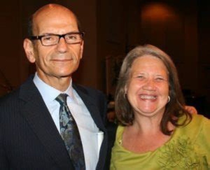 Paul Finebaum is Married to Wife: Linda Hudson. Kids.