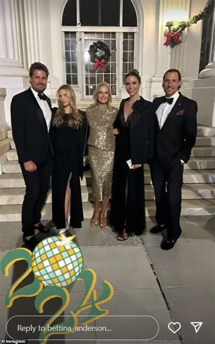 Rachel Beth Anderson Net Worth