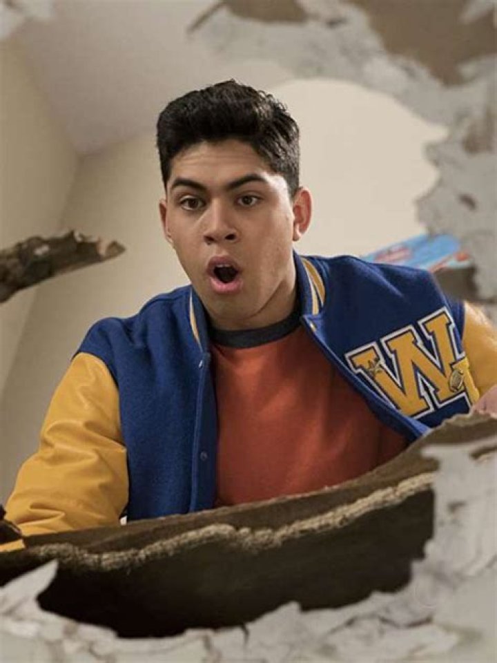 Rubén Amaro Jr. Bio, Wiki, Age, Height, Wife, Stats, The Goldbergs, Salary, and Net Worth
