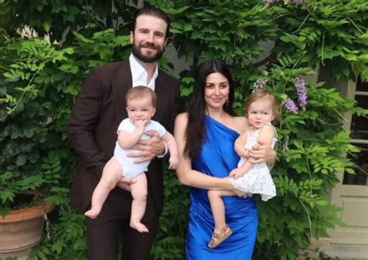 Sam Hunt Age, Wife, Height, Net Worth, Facts, Nationality, Awards, Albums, Family, Education & Bio