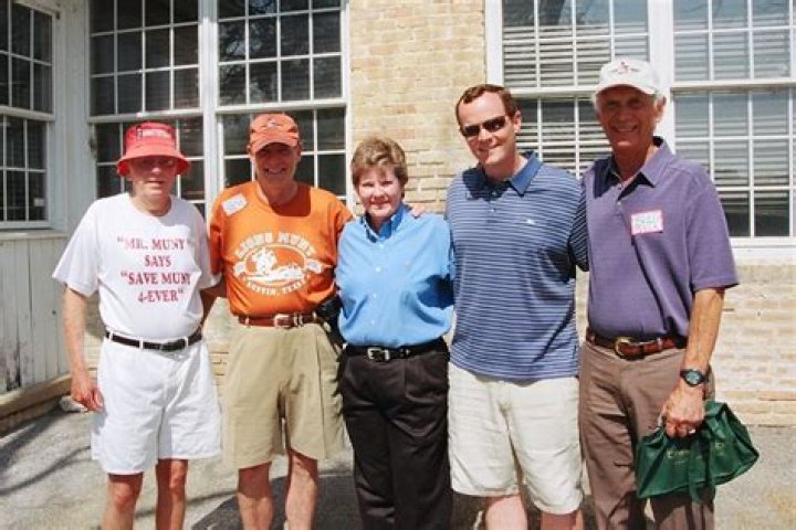 Sandra Haynie Net Worth