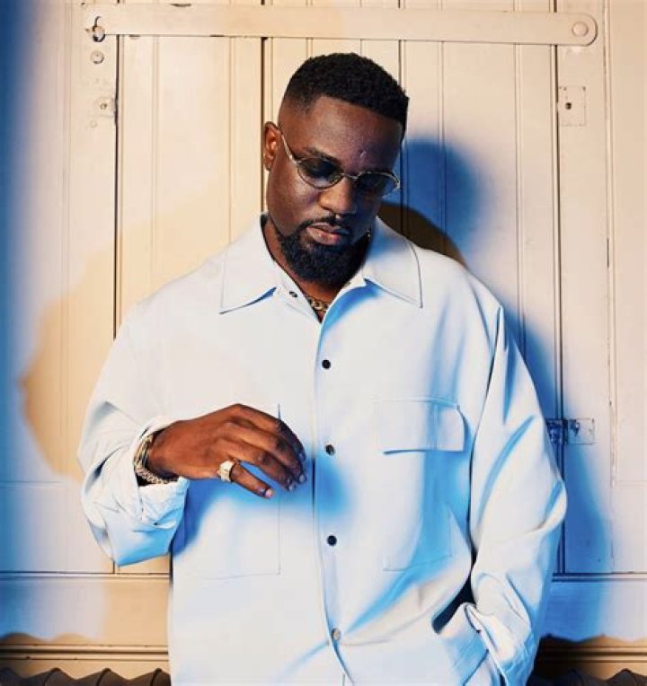 Sarkodie: Biography, Net Worth, Endorsements, Latest Songs & Awards