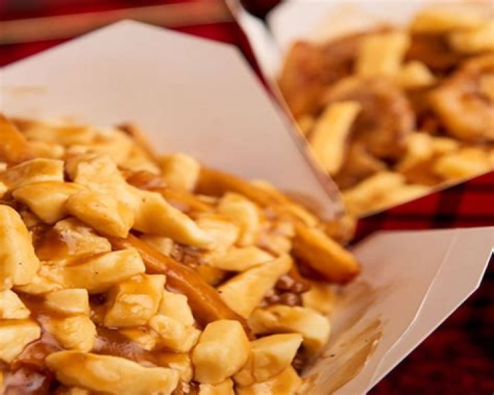 Smoke's Poutinerie Menu and Prices - SarkariResult