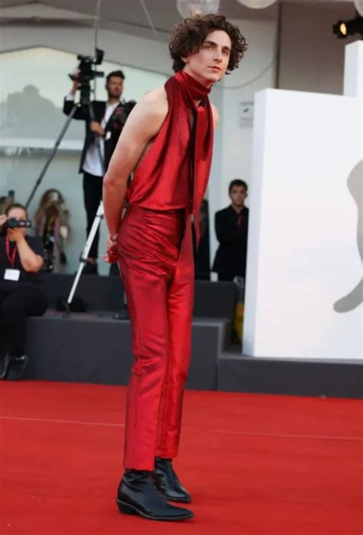 Timothée Chalamet Height, Weight, Measurements, Shoe Size