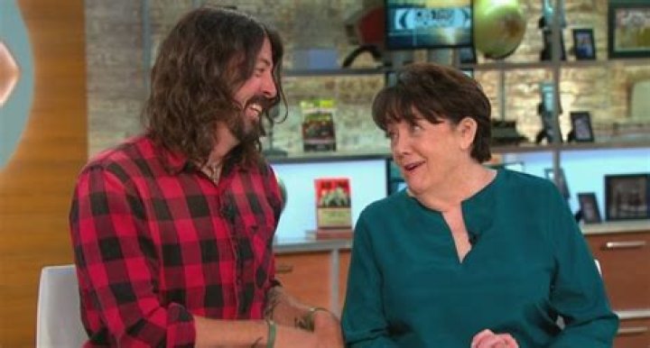 What Happened To Virginia Grohl? Death Of Dave Grohl Mom Prompts Wave Of Tributes