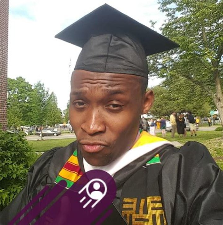 Who Is Ryan Davis Comedian From Young Sheldon? Death Age Wikipedia and Obituary